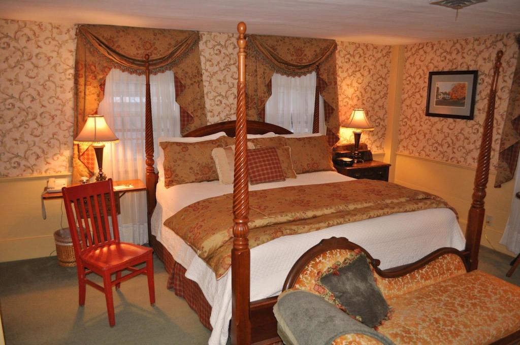 Colby Hill Inn Henniker Ruang foto