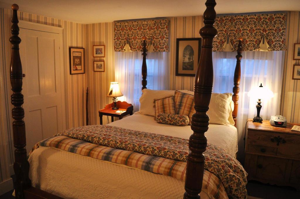 Colby Hill Inn Henniker Ruang foto