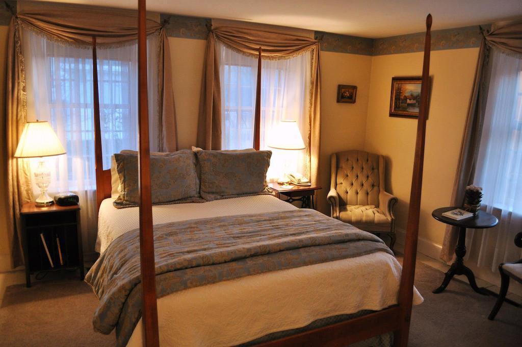 Colby Hill Inn Henniker Ruang foto